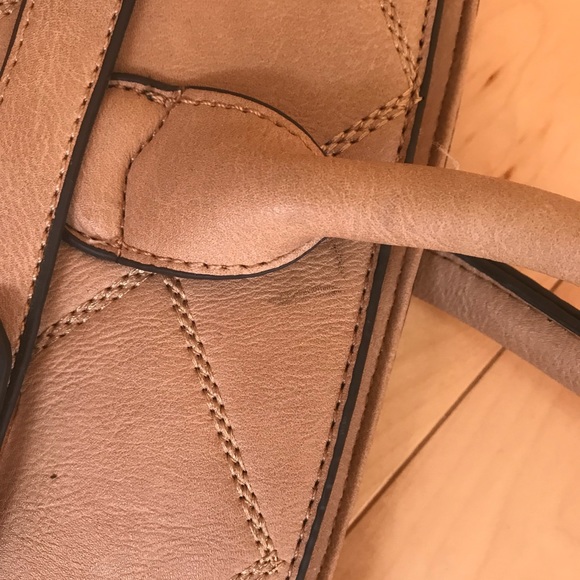 Classic handbag for work or party. - Picture 7 of 8